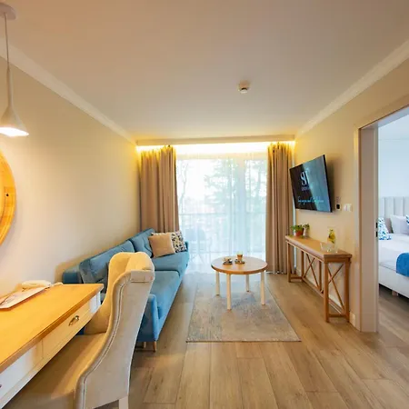 Szerokie Wody Sea & Hotel 4*