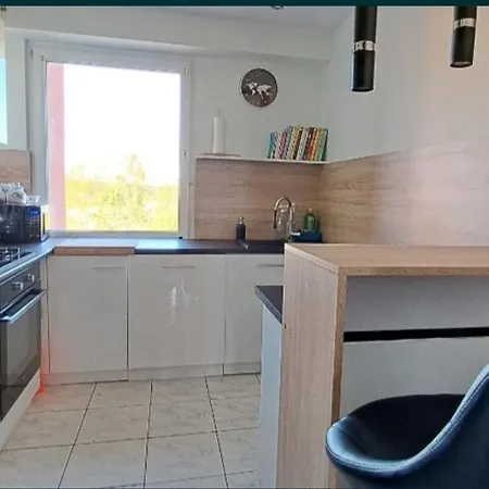 Apartament *