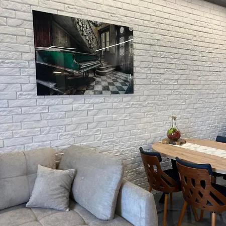 Apartment Przy Plazy 2, Marynarki Polskiej 57