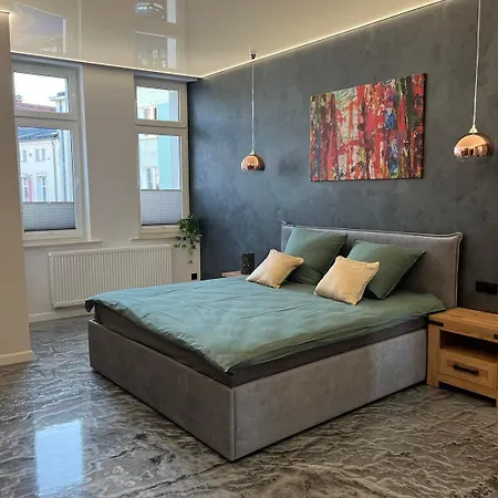 Przy Plazy 2, Marynarki Polskiej 57 Apartment *