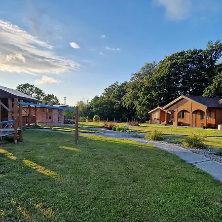 Ranczo Wodnica - Letniskowe, Na Wylacznosc Holiday home *