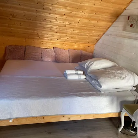 Pokoj Victoria Na Poddaszu Z Lozem King Size *
