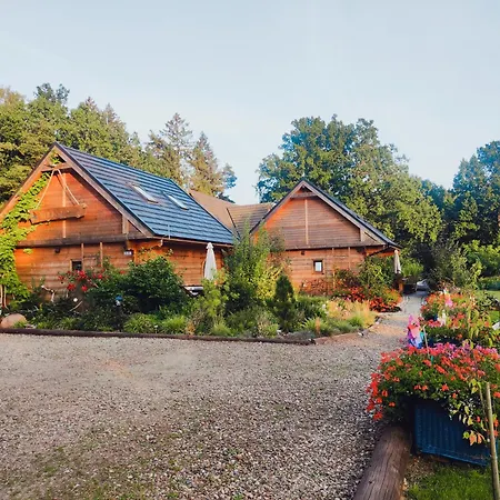 Holiday home Woodorf-drewnem: Riverside Log With Outdoor Activities