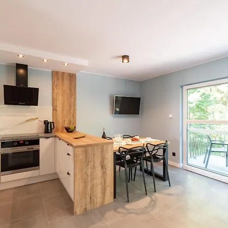 Apartment W Sam By Klif - Dwupoziomowy Z 2 Sypialniami Balkonem Widokiem Na Las, Parkingiem