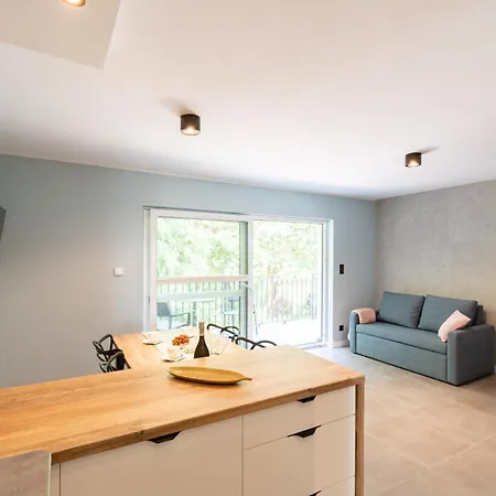 Apartment W Sam By Klif - Dwupoziomowy Z 2 Sypialniami Balkonem Widokiem Na Las, Parkingiem Ustka