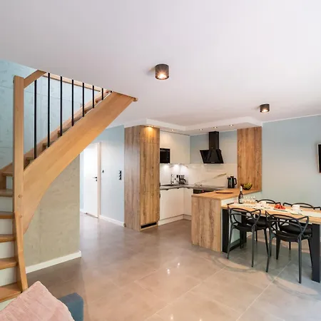Apartment W Sam By Klif - Dwupoziomowy Z 2 Sypialniami Balkonem Widokiem Na Las, Parkingiem Ustka