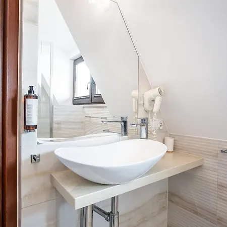 Bed & Breakfast Columbus - Limanowskiego 1 Ustka