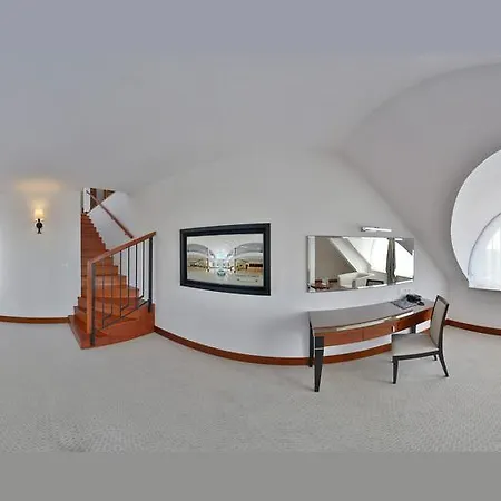 Hotel Grand Lubicz Uzdrowisko 5*