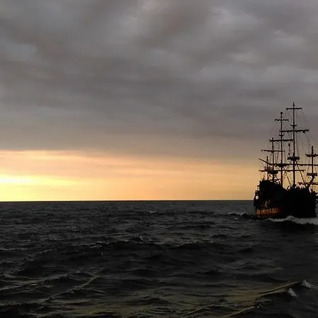 Columbus - Limanowskiego 1 Frühstückspension