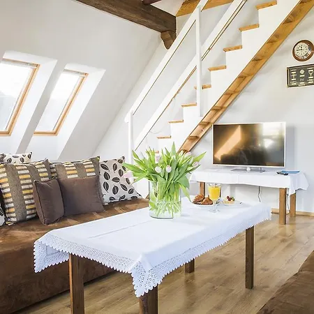 Mistral Bed & Breakfast 3*