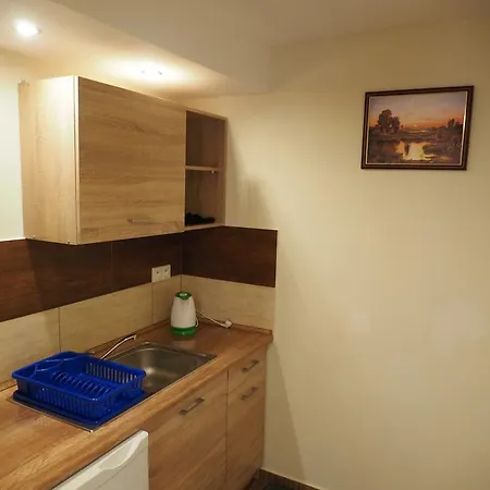 Sztorem Apartment *