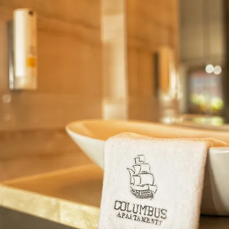Columbus - Limanowskiego 1 Bed & Breakfast *