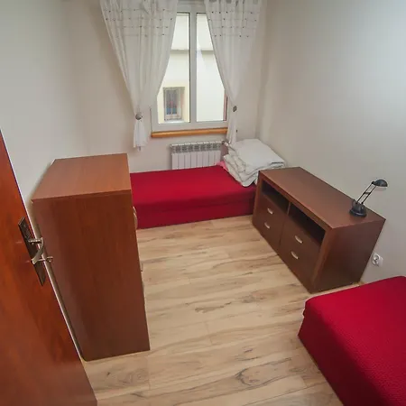 Przystan Apartment *