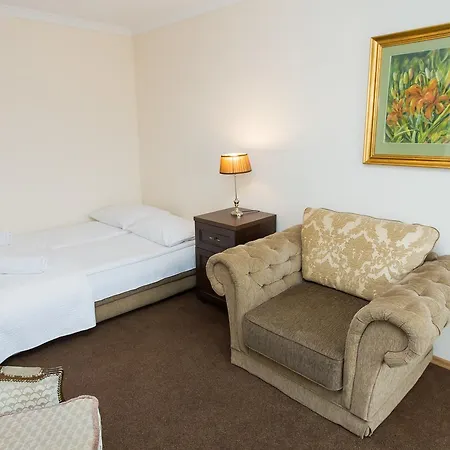 Hotel Stach 2*