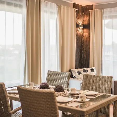 Aparton Apartment *