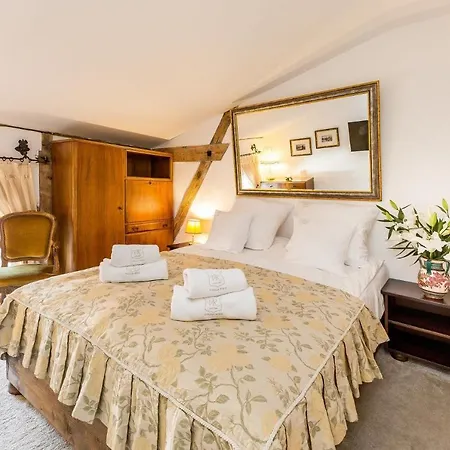 Bed & Breakfast Red 3*