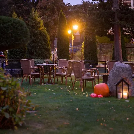Red Bed & Breakfast 3*