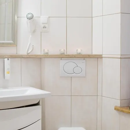 Bed & Breakfast Red 3*