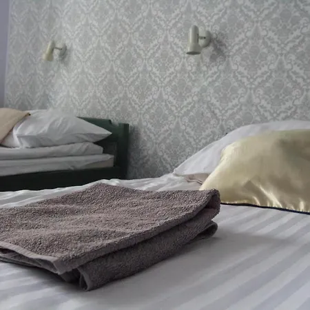 West Plaza Ustka 2*