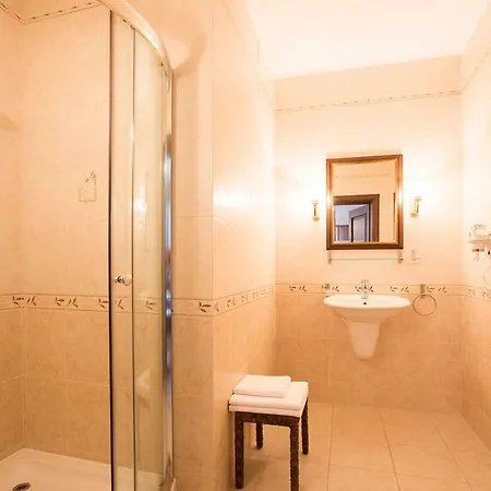 Bed & Breakfast Residenz Selena 2*