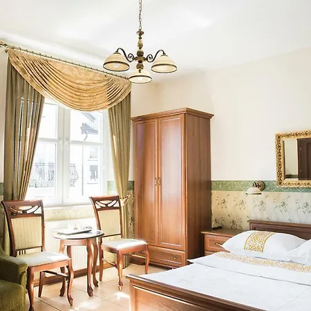 Residenz Selena Bed & Breakfast 2*
