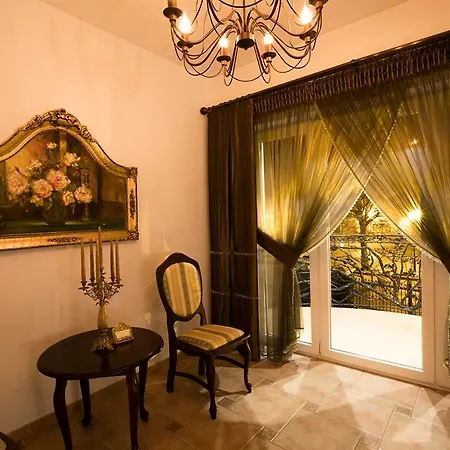 Residenz Selena Bed & Breakfast 2*