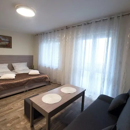 Ewa Ii Apartment