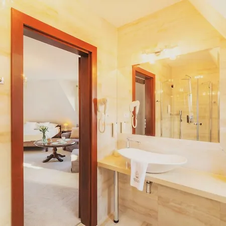 Columbus - Limanowskiego 1 Bed & Breakfast