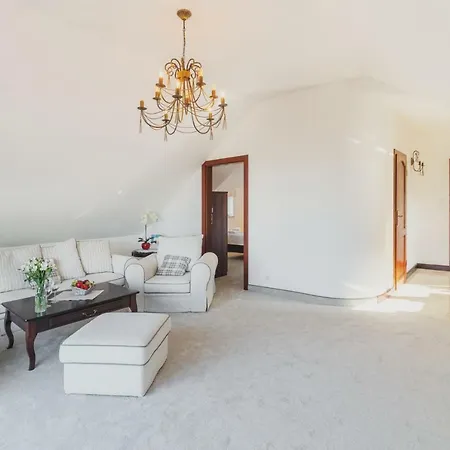 Bed & Breakfast Columbus - Limanowskiego 1