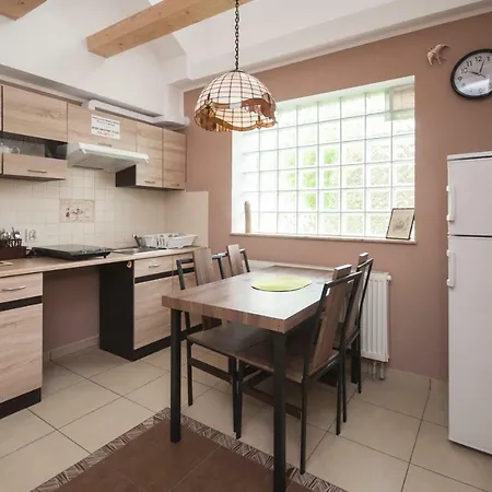 Pod Jaskolka Homestay Ustka