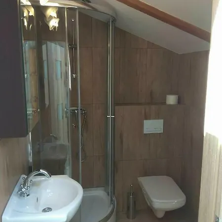 Homestay Na Poddaszu Czwarte Pietro *