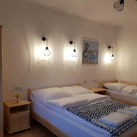 Homestay E&l *