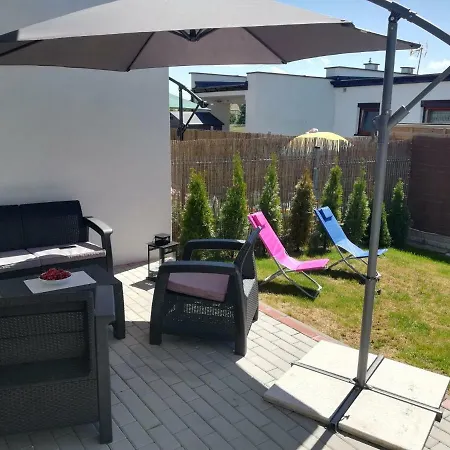 Apartment Baltyckie - Sloneczna Oaza - Parking, Taras, Ogrod, Wifi Ustka
