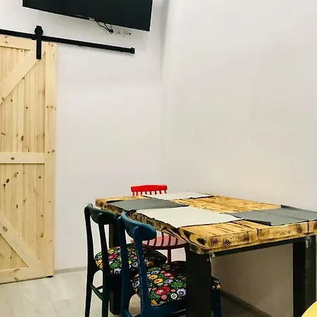 Ahoj Apartment *