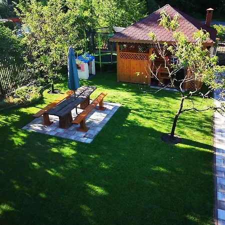 Karolinka Homestay *