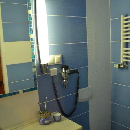Bursztynowa Komnata Homestay *