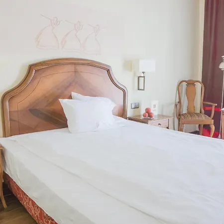 Hotel Rejs 4*