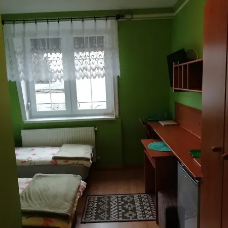 Pokoje Goscinne Pod Delfinkami Homestay